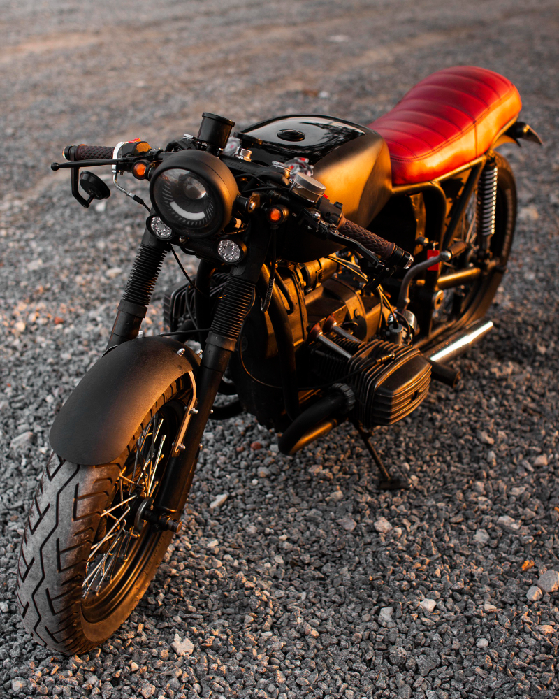 Cafe Racer bike on rent