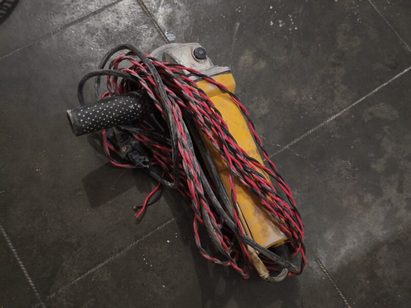 ગ્રાઈન્ડર મશીન ભાડેથી મળશે/grinder machine in rent